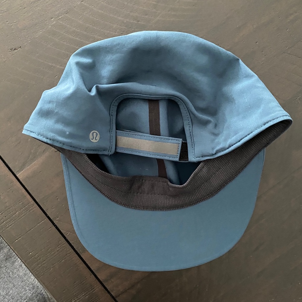 Lululemon running cap